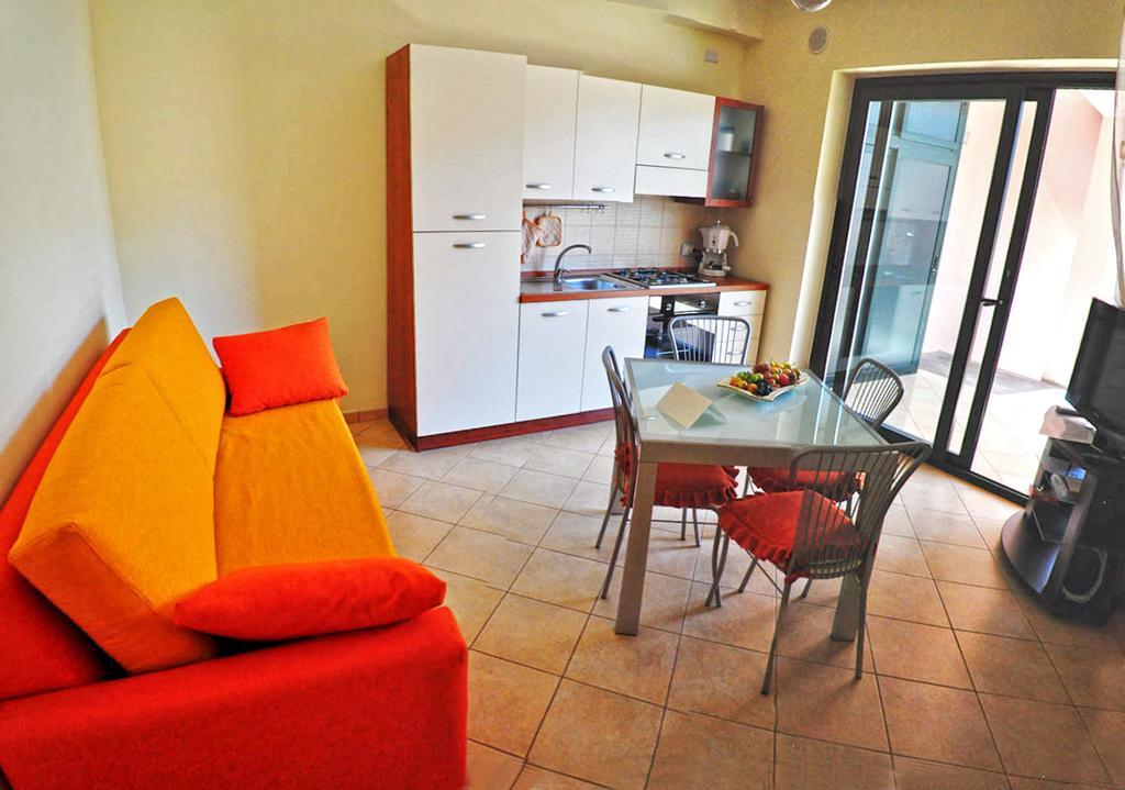 Appartamenti Vacanze Mareemare Capo d'Orlando Ngoại thất bức ảnh